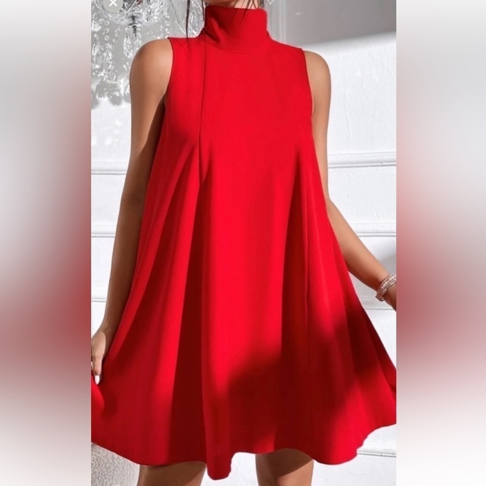 - NWT. FULLY LINED TRAPEZE DRESS W HIGH NECK AND TIE FOR BACK BOW SZ SMALL